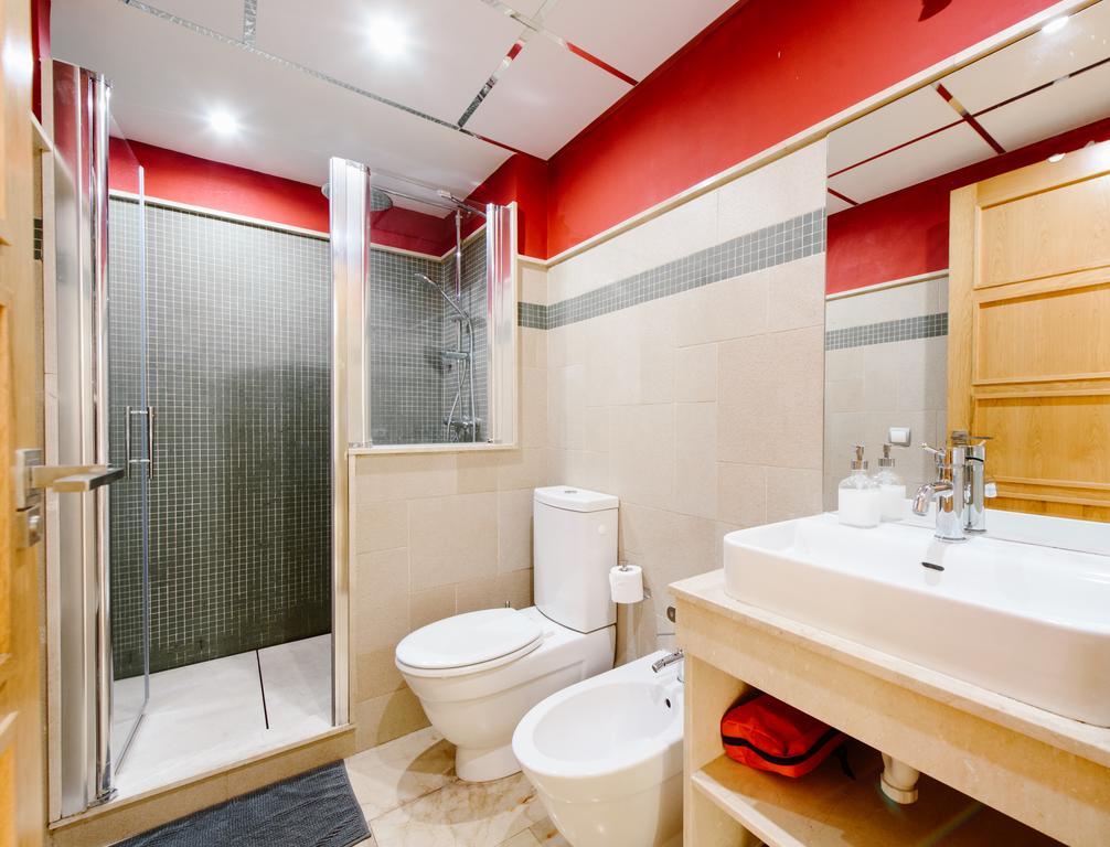 1E Azofaifo St Apartment Севілья Екстер'єр фото
