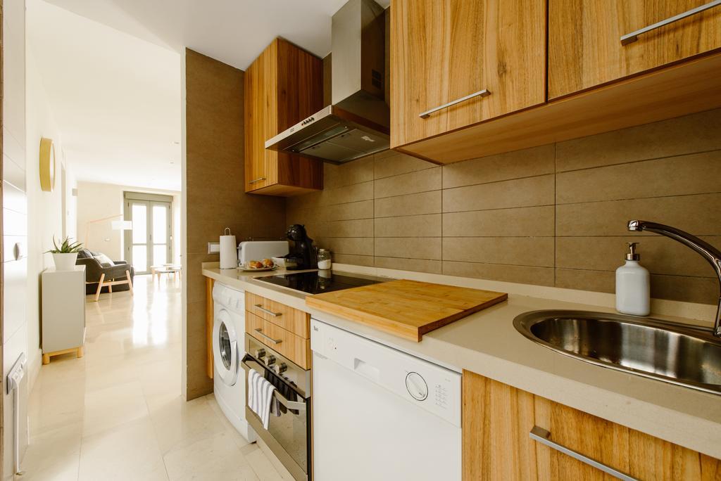 1E Azofaifo St Apartment Севілья Екстер'єр фото